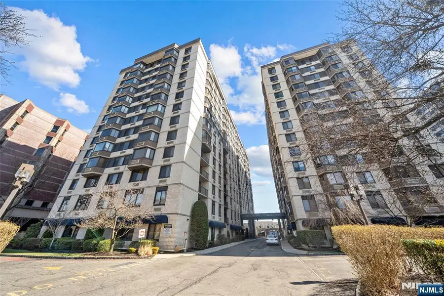 326 Prospect Avenue 8E, Hackensack, NJ 07601 - #2