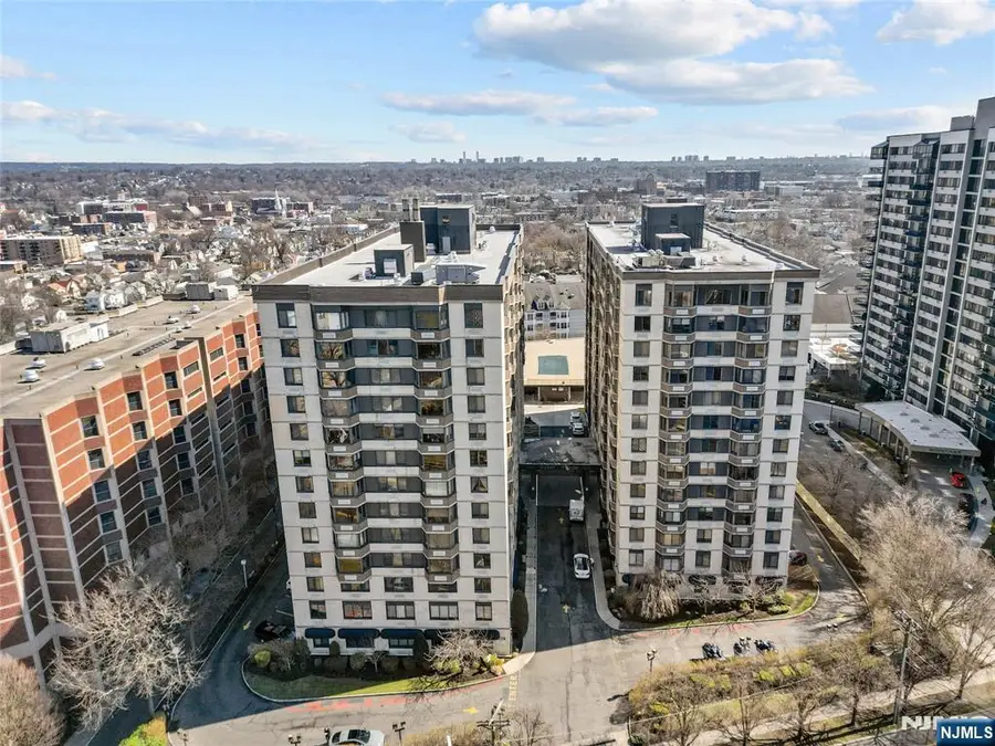 326 Prospect Avenue 8E, Hackensack, NJ 07601 - #3