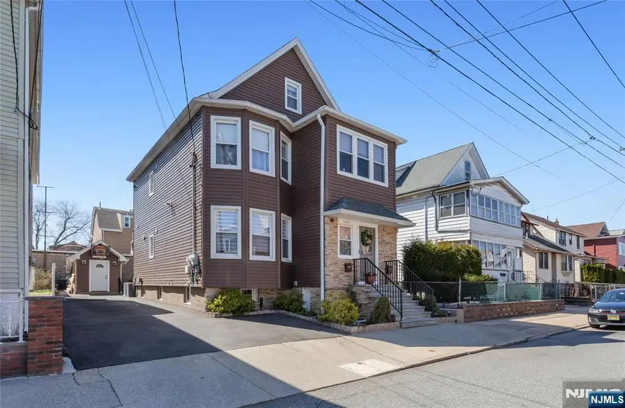 204 Hayward Place, Wallington, NJ 07057 - #2