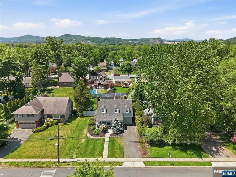 926 Lincoln Avenue, Pompton Lakes, NJ 07442 - #2