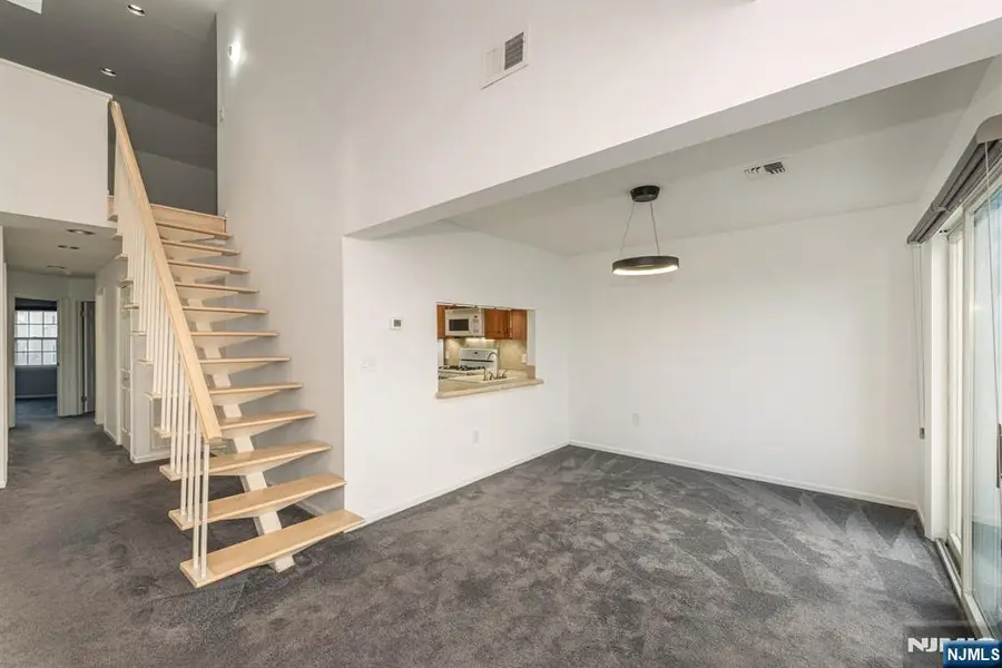 69 Amethyst Lane 283, Paterson, NJ 07501 - #3