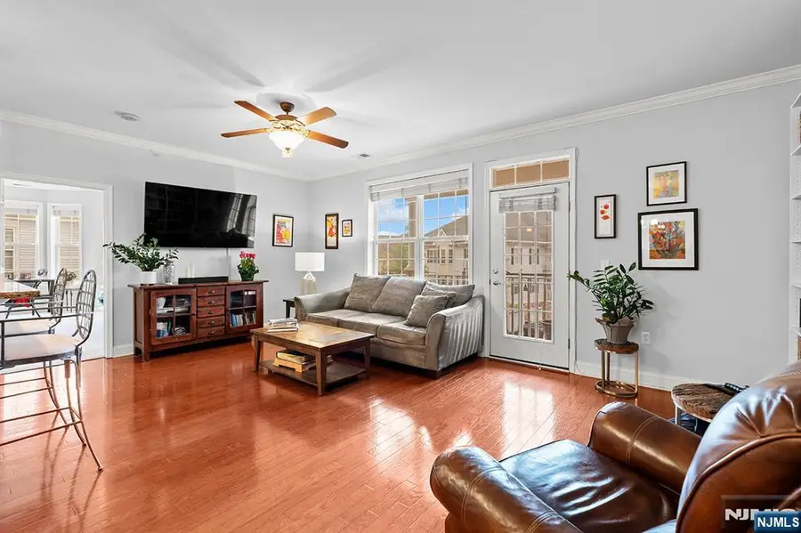 8 Cliff Road B3, Woodland Park, NJ 07424 - #3