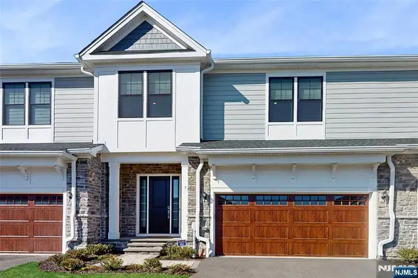 7 Saint Andrews Circle, River Vale, NJ 07675