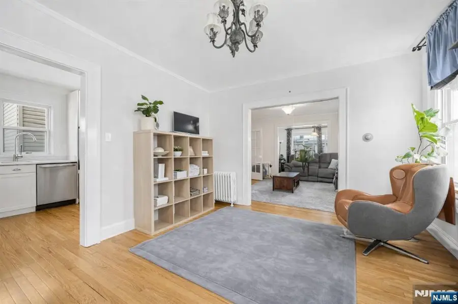 6 Franklin Avenue, Montclair, NJ 07042 - #2