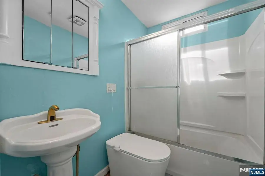 21 Helen, Moonachie, NJ 07074 - #3