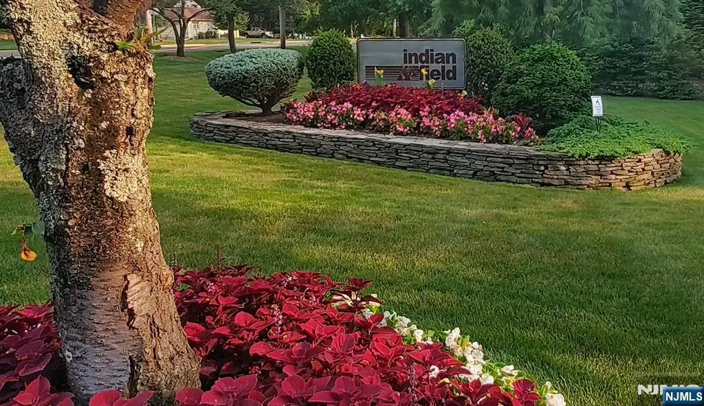 5 S Bayard Lane, Mahwah, NJ 07430 - #1