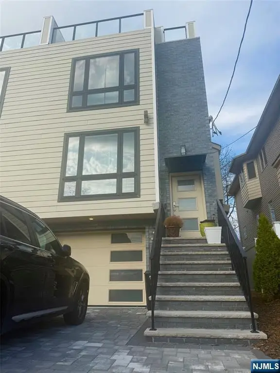 281 Grant Avenue, Cliffside Park, NJ 07010 - #3