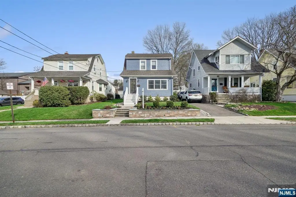 27 Otsego Road, Verona, NJ 07044 - #1