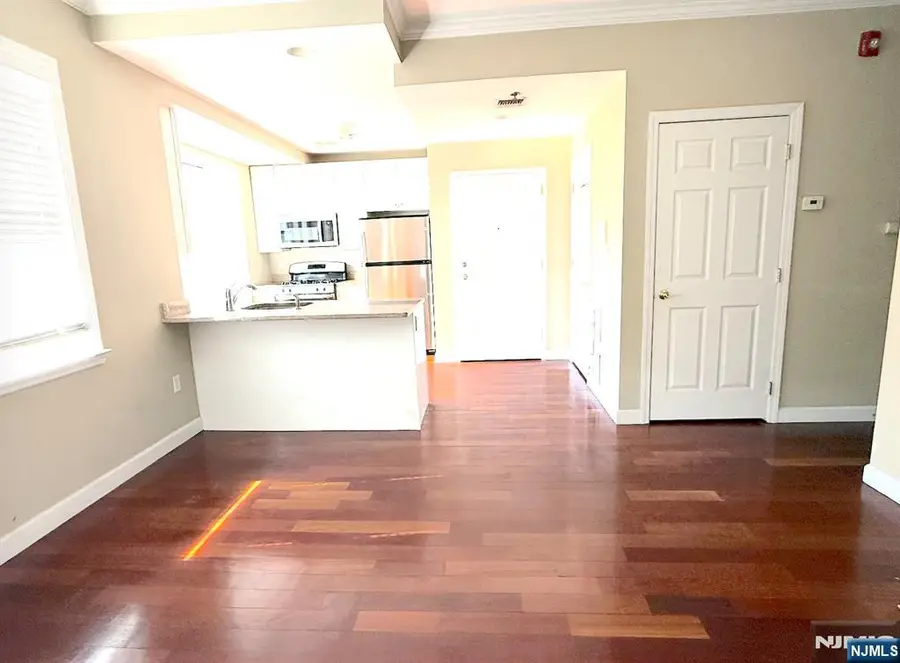 620 38th Street 604, Union City, NJ 07087 - #3