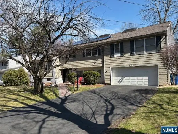 20 Cleveland Terrace, West Orange, NJ 07052