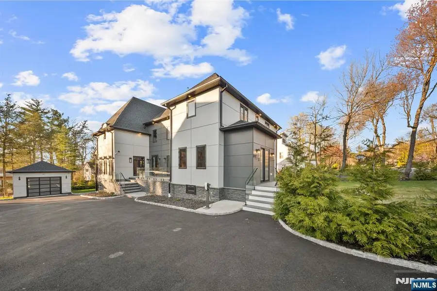 59 Edgewood Avenue, West Orange, NJ 07052 - #2