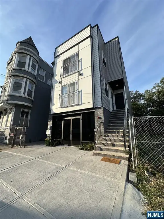 420 S 18th Street, Newark, NJ 07103 - #1