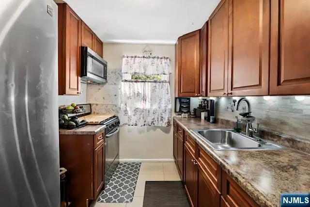 35 7th Avenue, Passaic, NJ 07055 - #3