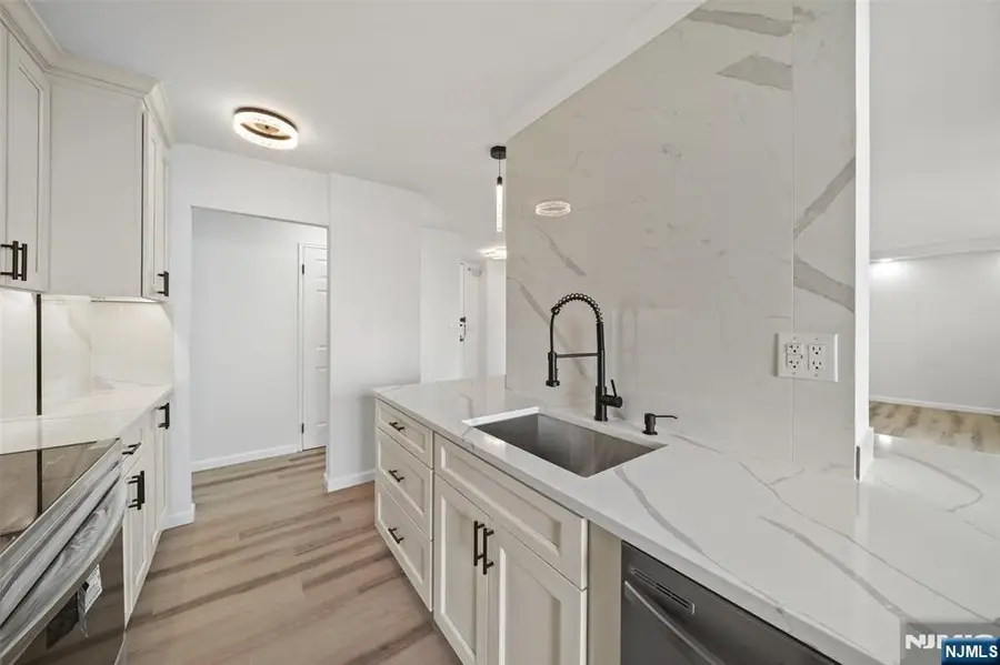 300 Winston Drive 2802, Cliffside Park, NJ 07010 - #2