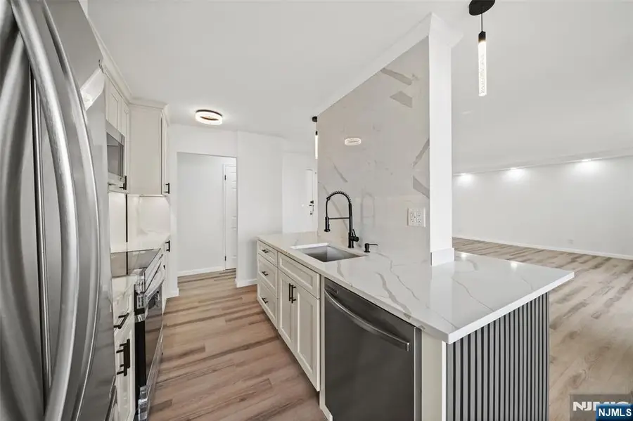 300 Winston Drive 2802, Cliffside Park, NJ 07010 - #3