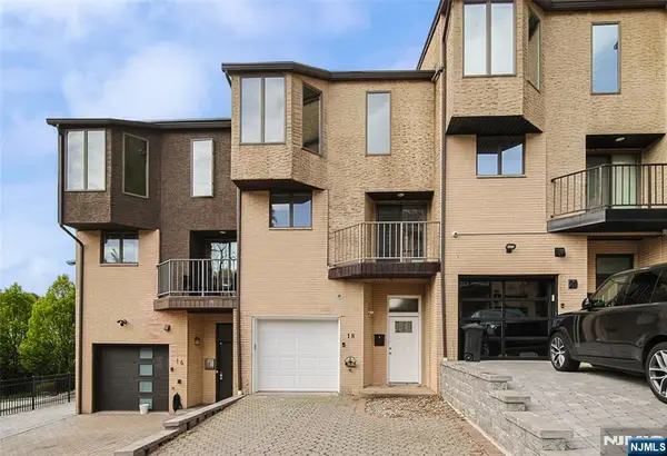 18 Veterans Way, Edgewater, NJ 07020
