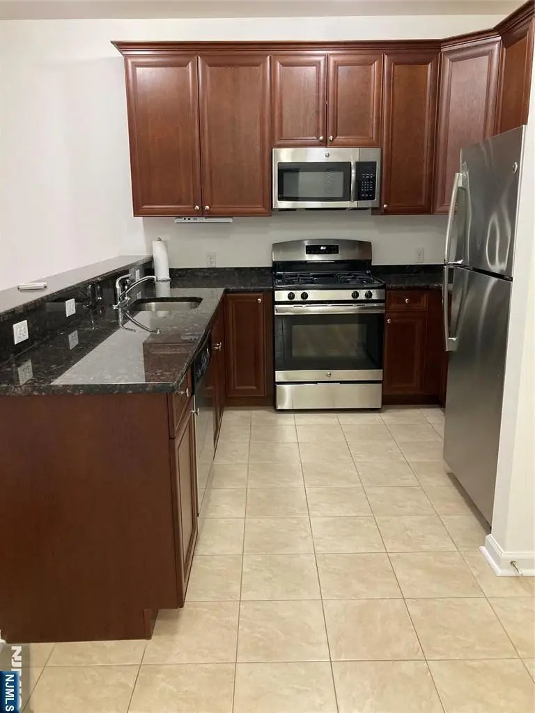 526 Bushes Lane, Elmwood Park, NJ 07407 - #3