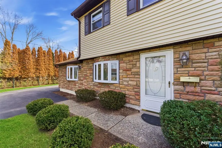 37 Farmingdale Road, Wayne, NJ 07470 - #2