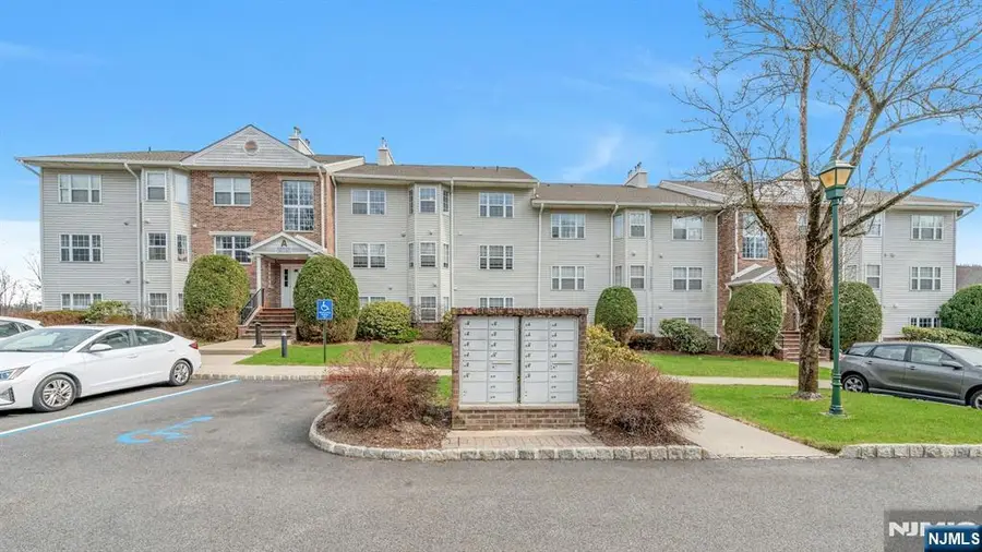 36 Mountainview Court, Riverdale, NJ 07457 - #2