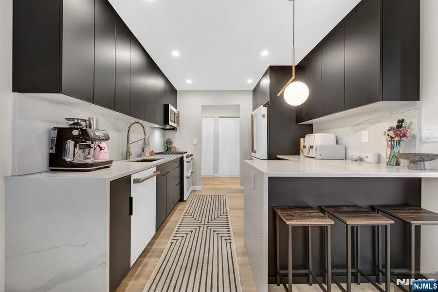 35 Riverview Court 35, Secaucus, NJ 07094 - #3