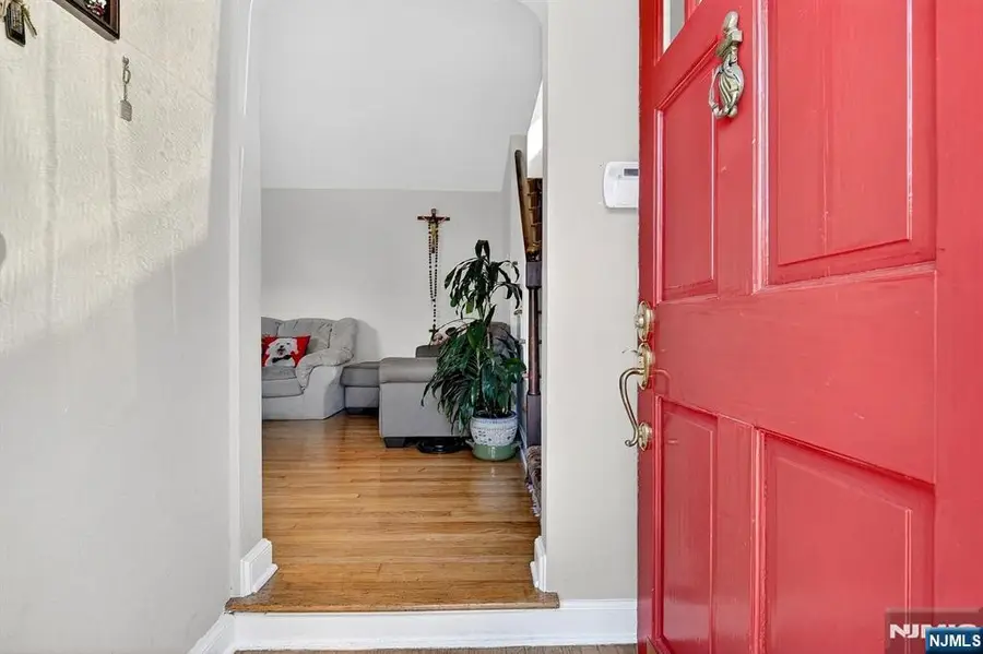 10 North Drive, East Brunswick, NJ 08816 - #3