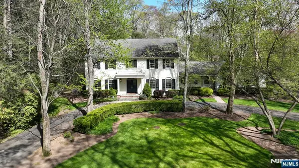 43 Twin Brooks Road, Saddle River, NJ 07458