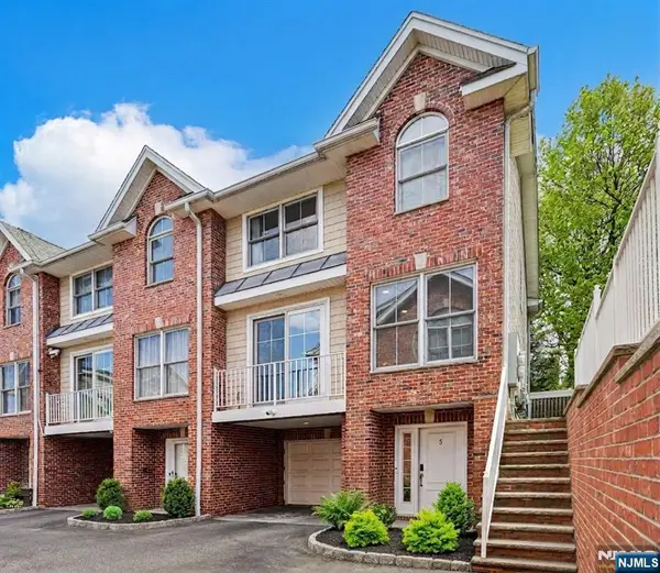 422 Hillside Avenue 5, Palisades Park, NJ 07650