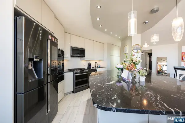 7004 Kennedy Boulevard 22B, West New York, NJ 07093