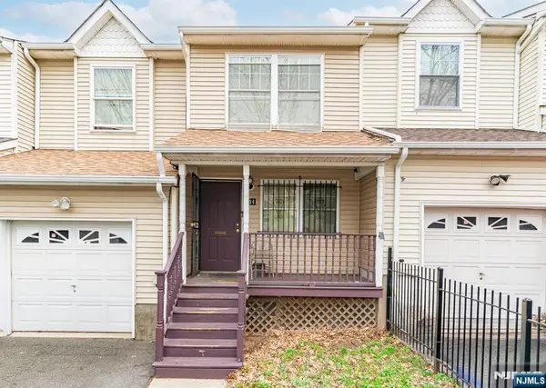 94 19th Avenue, Newark, NJ 07103