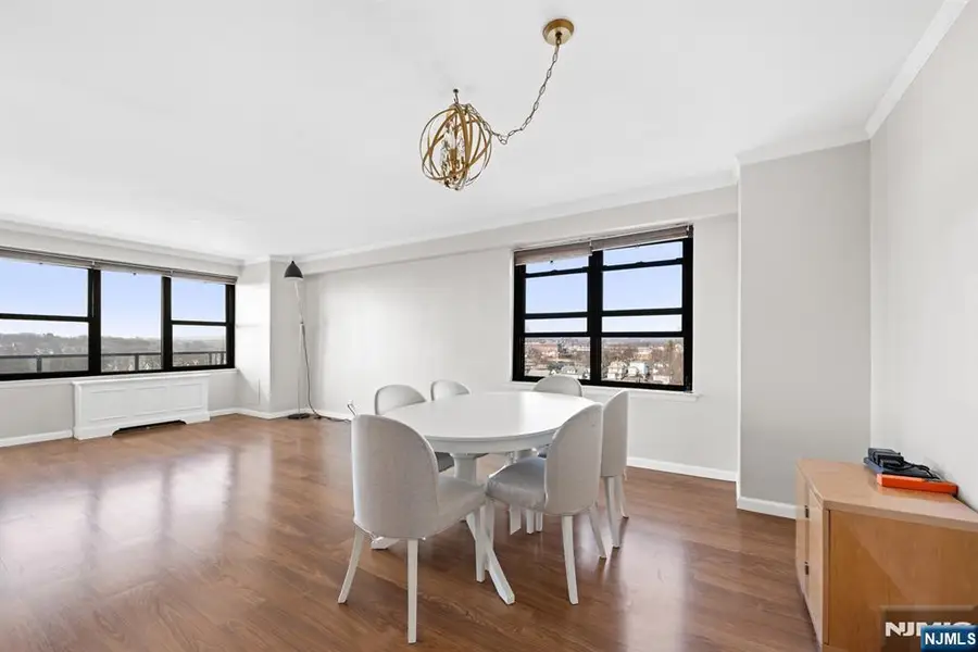 285 Aycrigg 11G, Passaic, NJ 07055 - #2