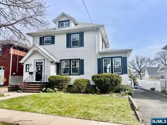 891 Ray Avenue, Ridgefield, NJ 07657 - #1