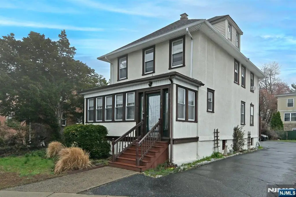 236 Rochelle Avenue, Rochelle Park, NJ 07662 - #1