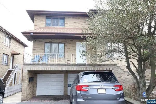 1359 15th Street, Fort Lee, NJ 07024