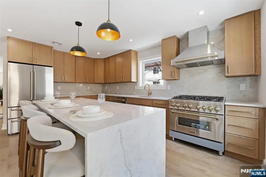 140B Weigands Lane, Secaucus, NJ 07094 - #2