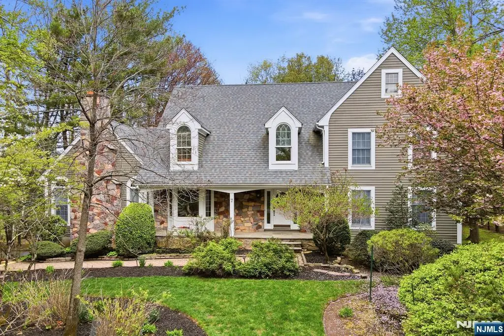 7 Trotters Lane, Mahwah, NJ 07430 - #1