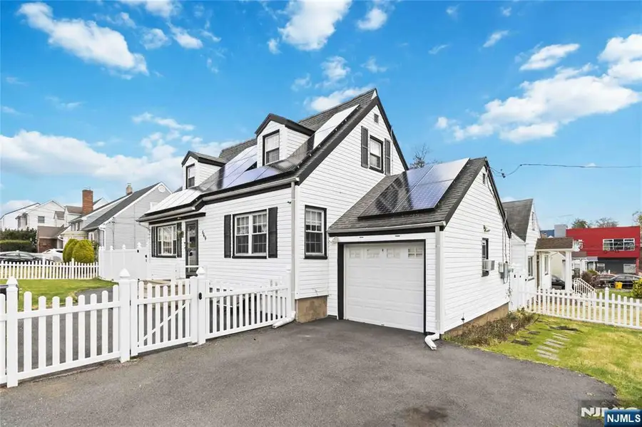 569 Linden Avenue, Teaneck, NJ 07666 - #3