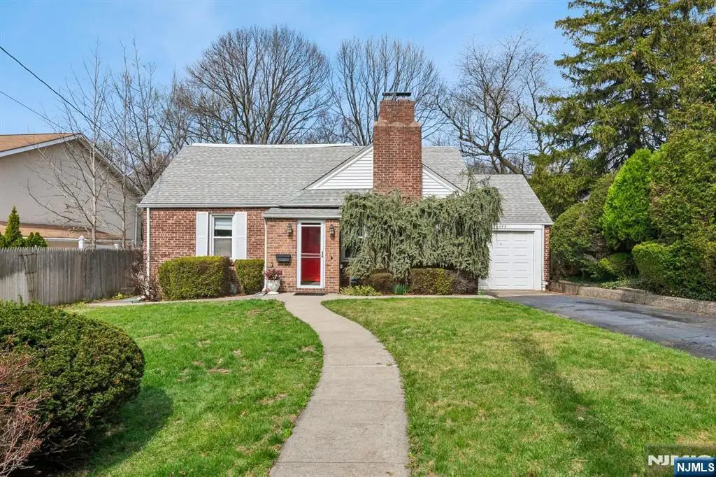 453 Fort Lee Road, Leonia, NJ 07605 - #1