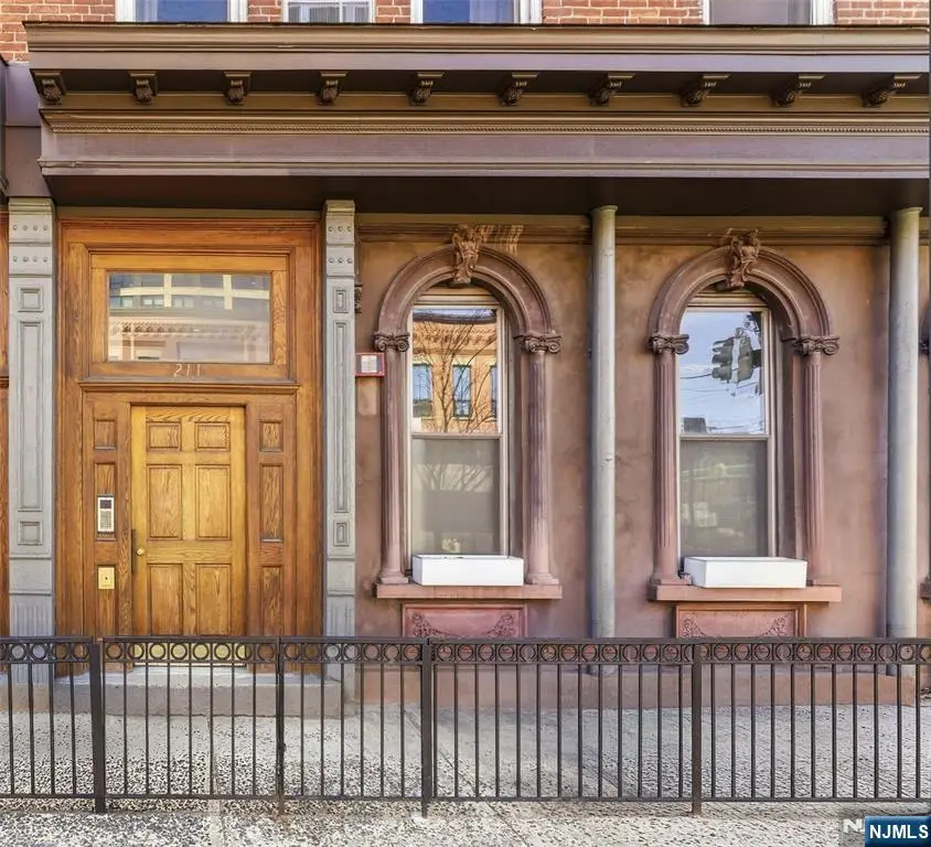 211 14th Street 3R, Hoboken, NJ 07030 - #3