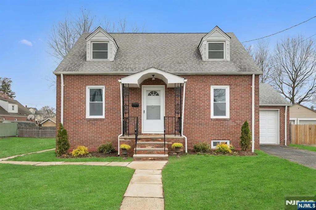 32 7th Avenue, Manville, NJ 08835 - #1