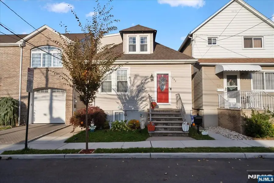 252 Grace Avenue, Secaucus, NJ 07094 - #3