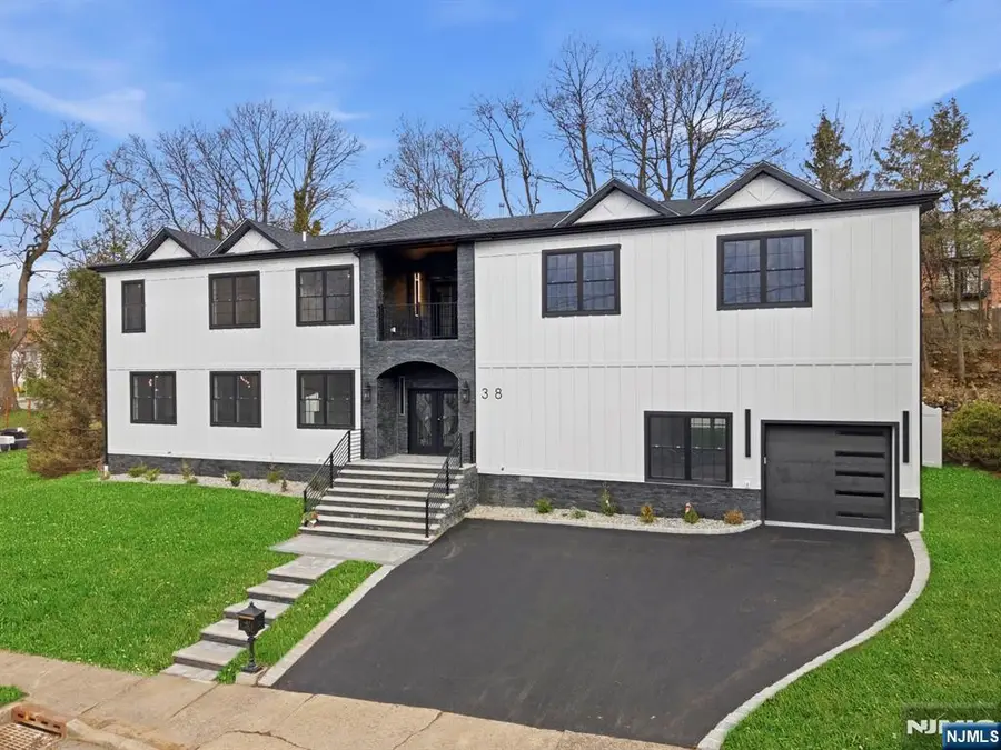 38 Pershing Place, Woodland Park, NJ 07424 - #2