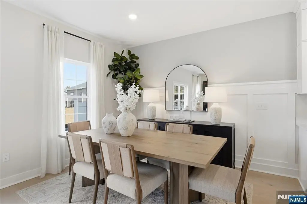 14 Melbourne Drive, Oakland, NJ 07436 - #1