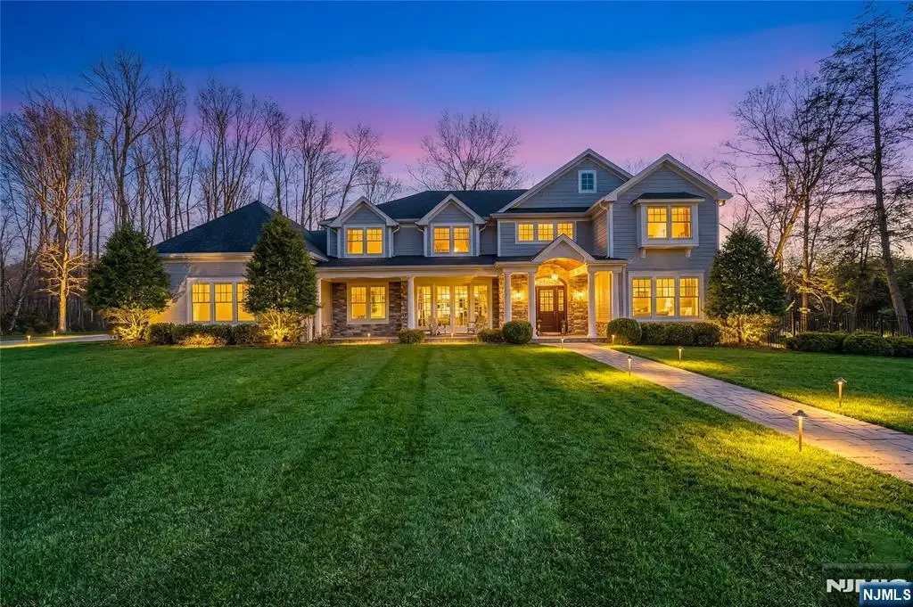 106 Koch Lane, Old Tappan, NJ 07675 - #1
