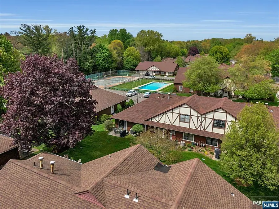 22-1 Tamaron Drive, Waldwick, NJ 07463 - #2