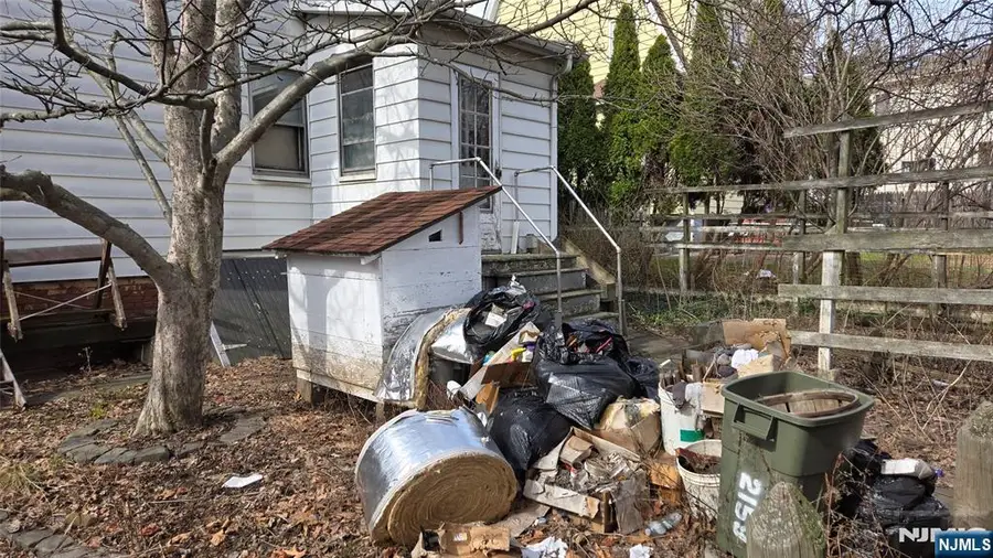 163 Hamilton Avenue, Hasbrouck Heights, NJ 07604 - #3