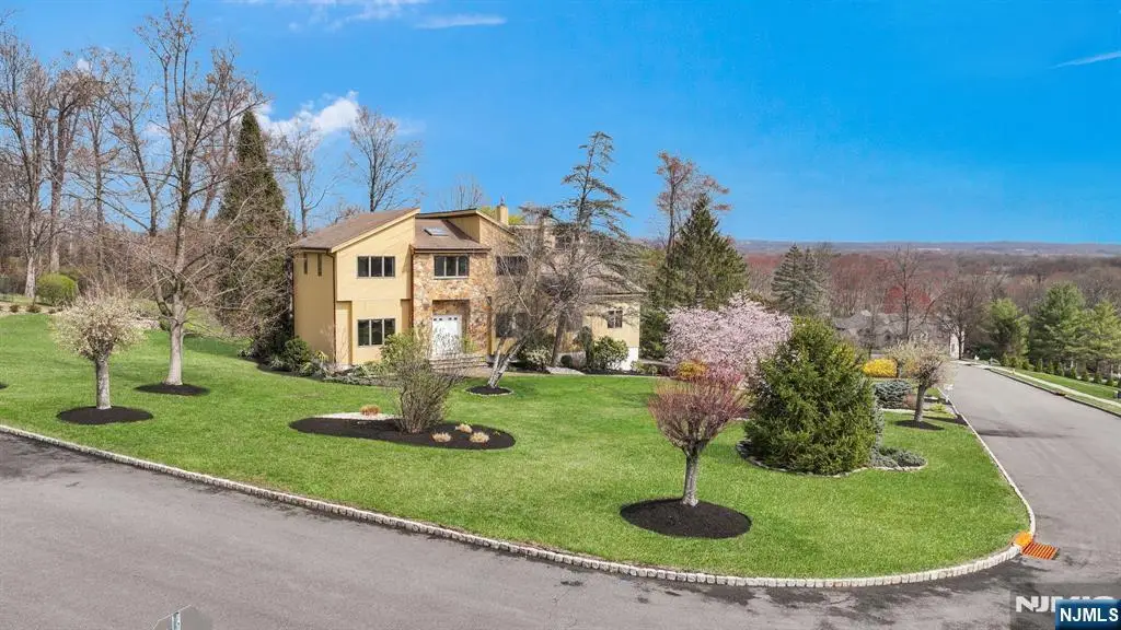 17 Sherbrooke Drive, Lincoln Park, NJ 07035 - #1