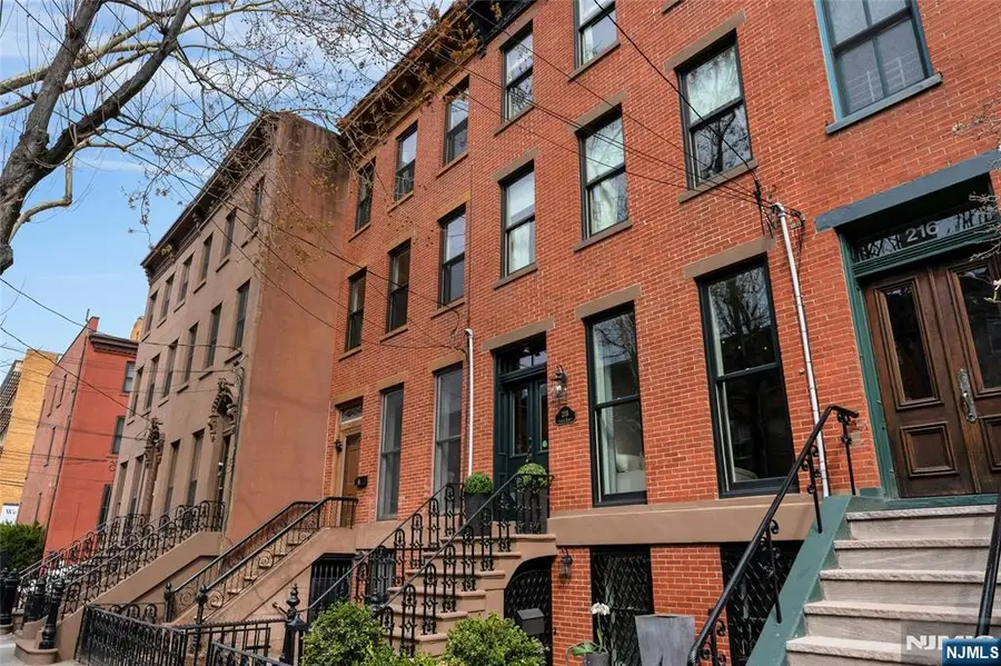 218 8th Street, Jersey City, NJ 07302 - #2