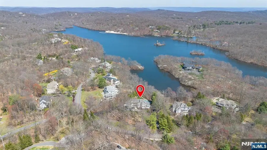 817 W Shore Drive, Kinnelon, NJ 07405 - #3