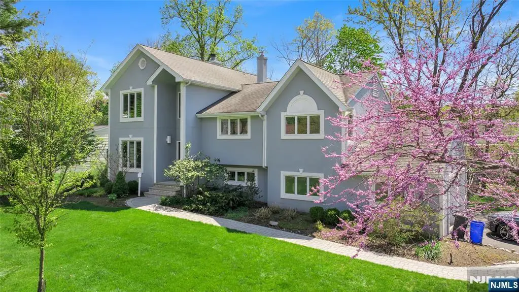 1 Collins Avenue, Closter, NJ 07624 - #1