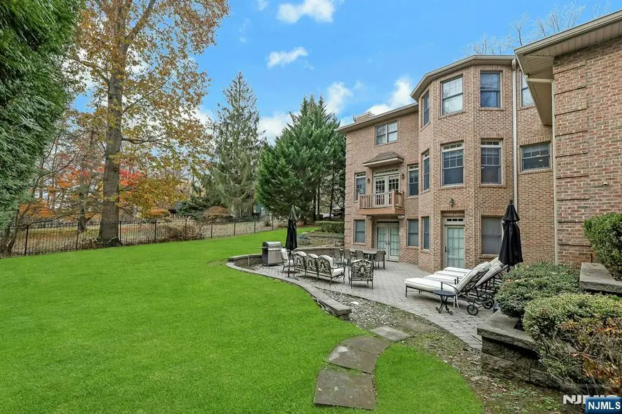 180 Chestnut Street, Demarest, NJ 07627 - #3